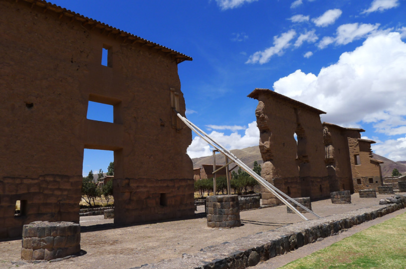 Raqchi: El Templo del Dios Wiracocha y Su Fascinante Historia